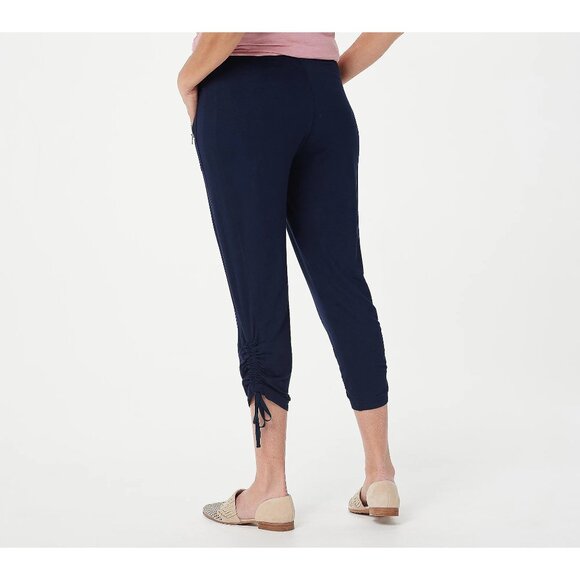 Susan Graver Weekend Crop Pants Ruching Detail Womens 4X Black Rayon Blend NEW - Picture 2 of 8